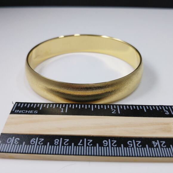 Vintage Monet Bangle Bracelet, Size L, Brushed Gold Plate, 1960s - Picture 7 of 10